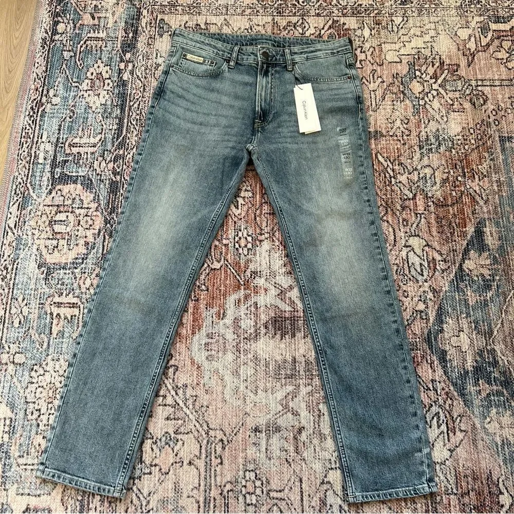Calvin Klein NWT Skinny Fit Jeans Size W33 L30 Medium Blue Wash